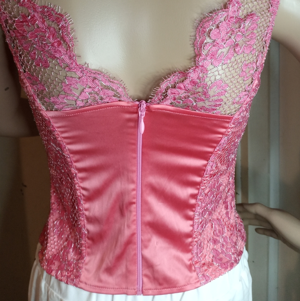 Adrienne Vittadini Vintage lace top - Picture 6 of 8